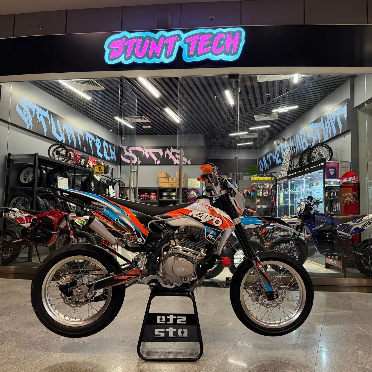 Мотоцикл мотард KAYO K1 Stunt Edition Pro BY STG