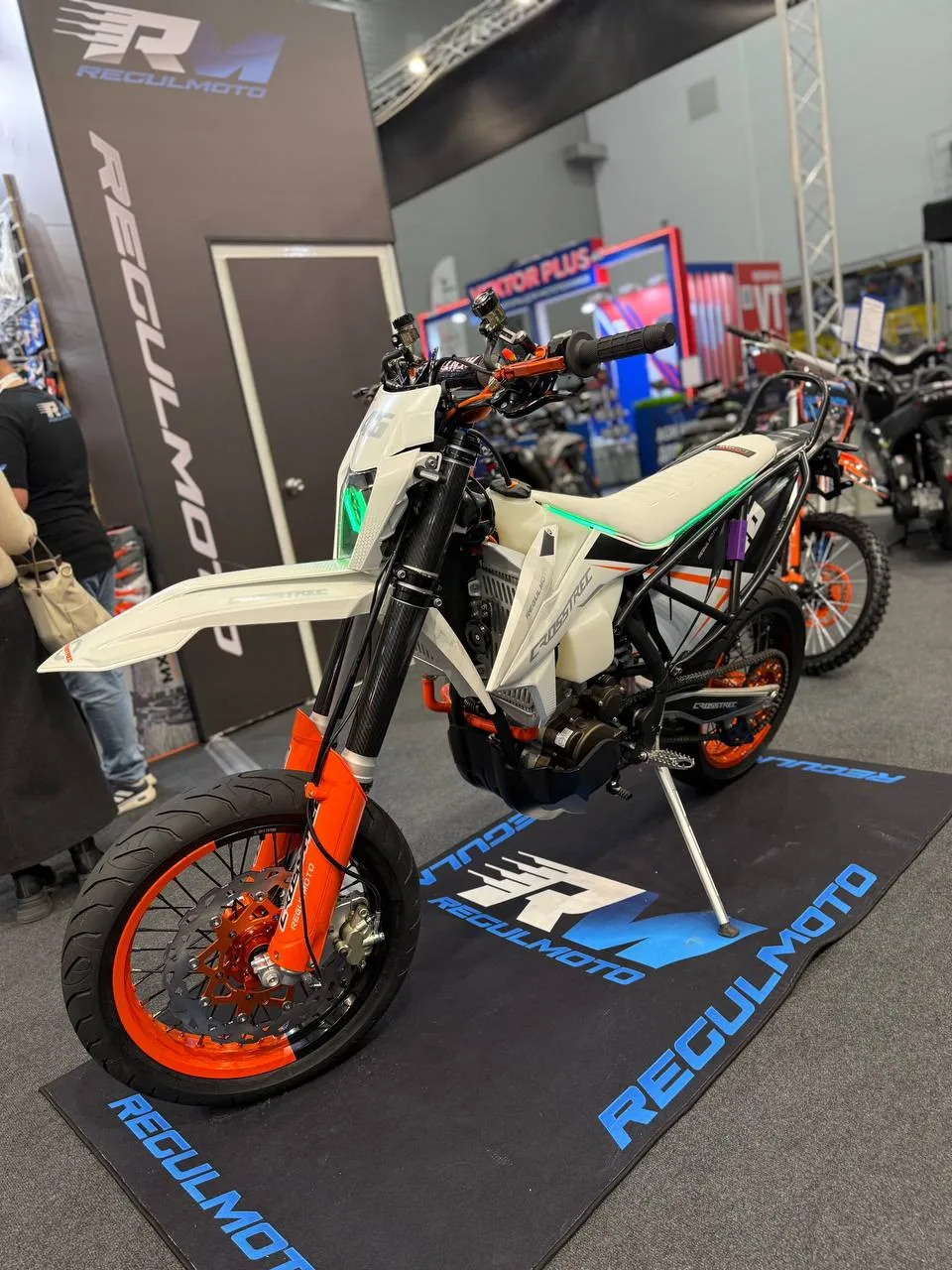 Мотоцикл Regulmoto Crosstrec Motard Мотард