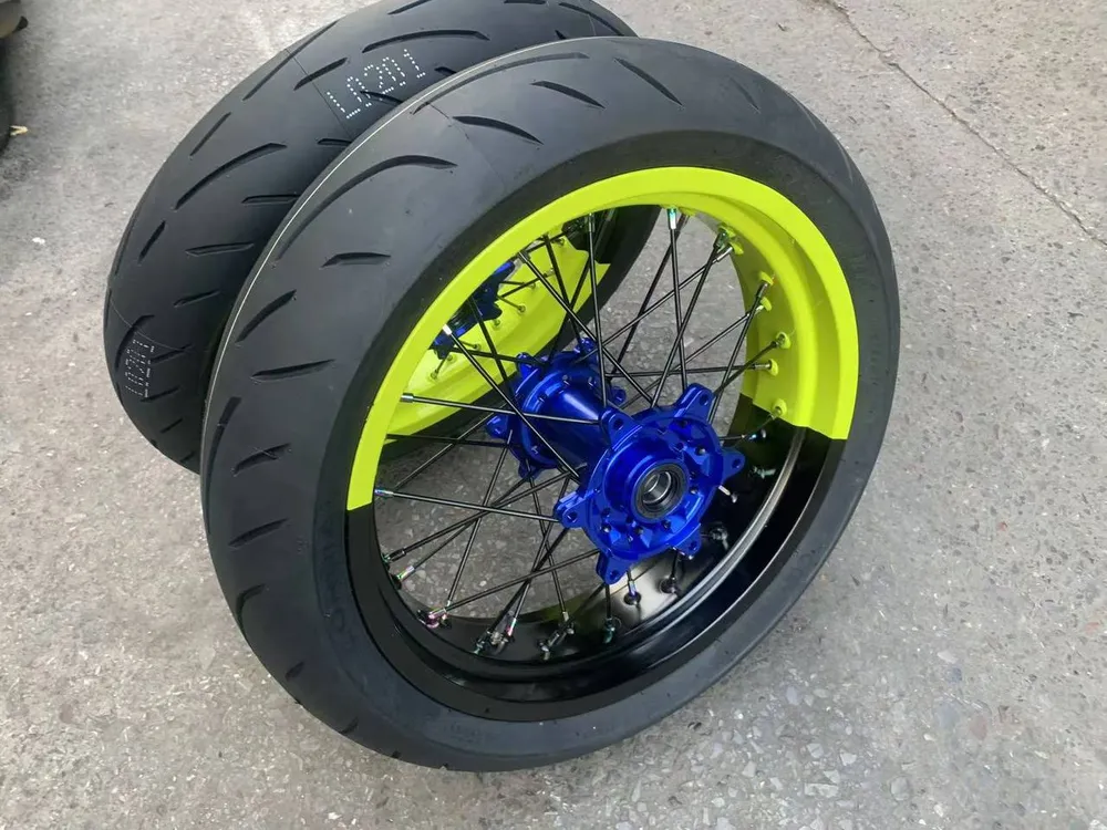 Колеса мотард 17/17 KTM CNC 3.0/4.25 120/150 синий/зеленый двухцветный обод
