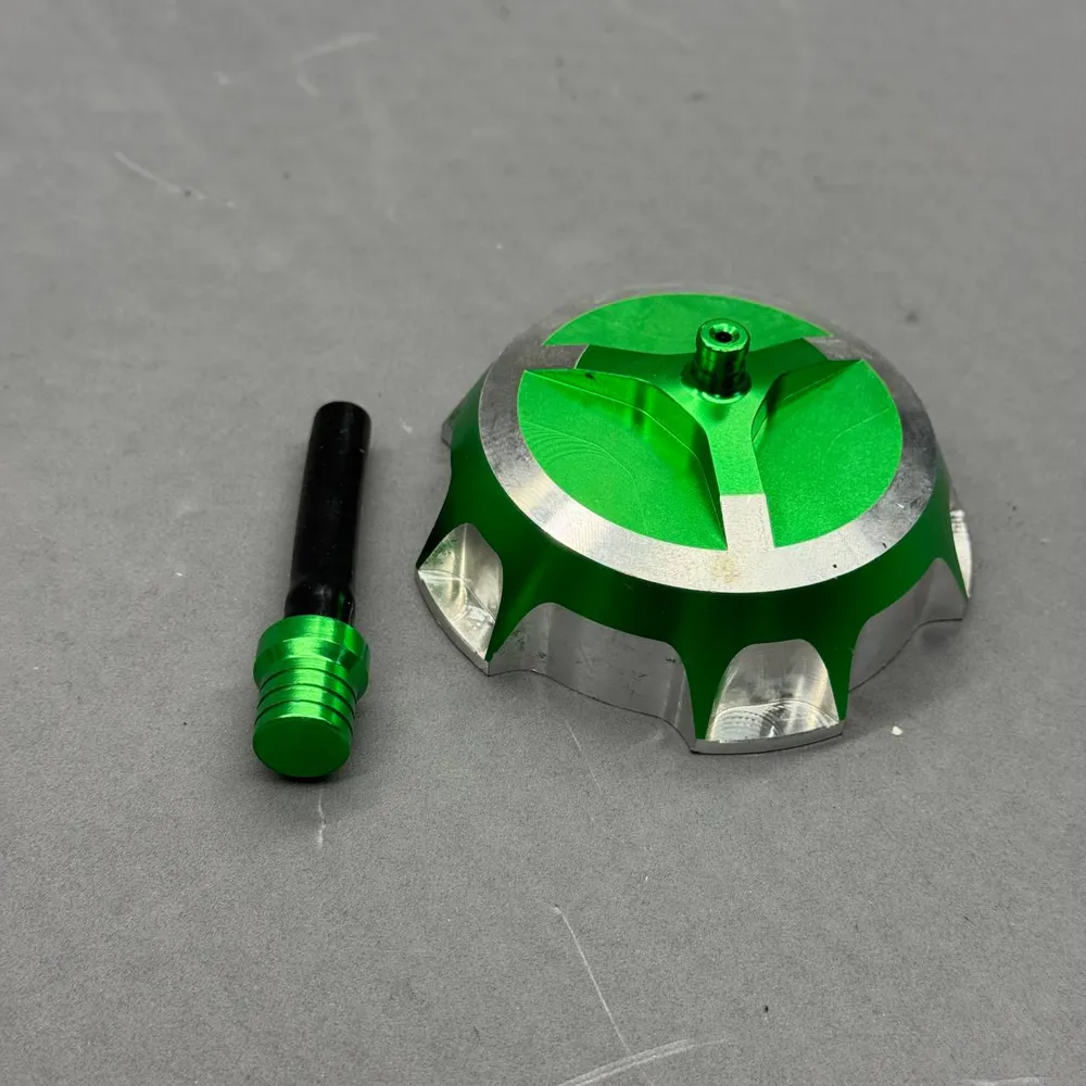 Крышка бака CNC на питбайк зеленая